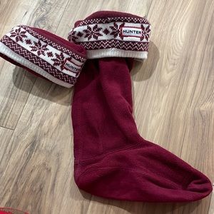 Hunter red/burgundy knit socks
